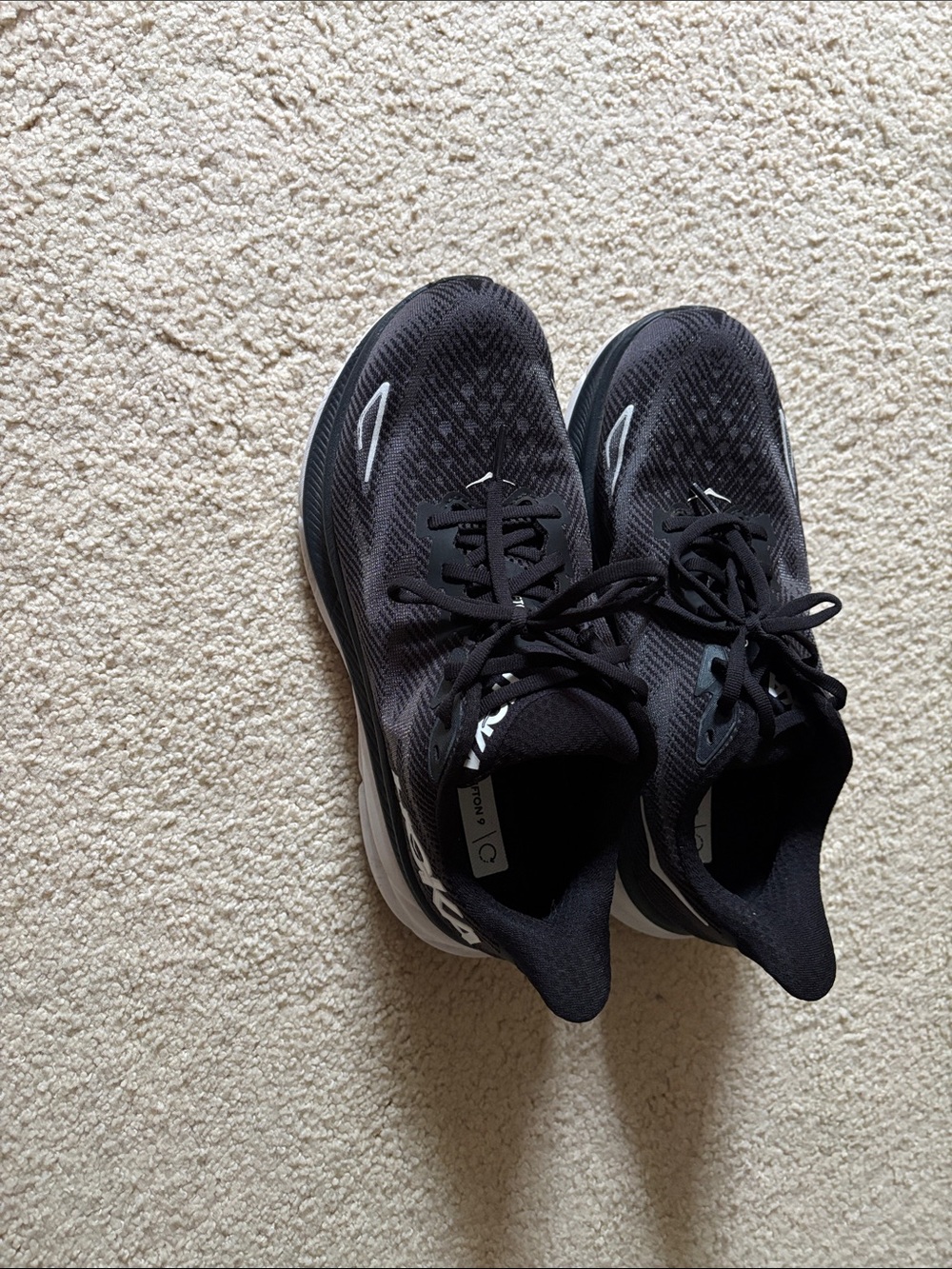 Hoka Black Women's Athletic Running Shoes - Clifton 9 size 8.5 wide